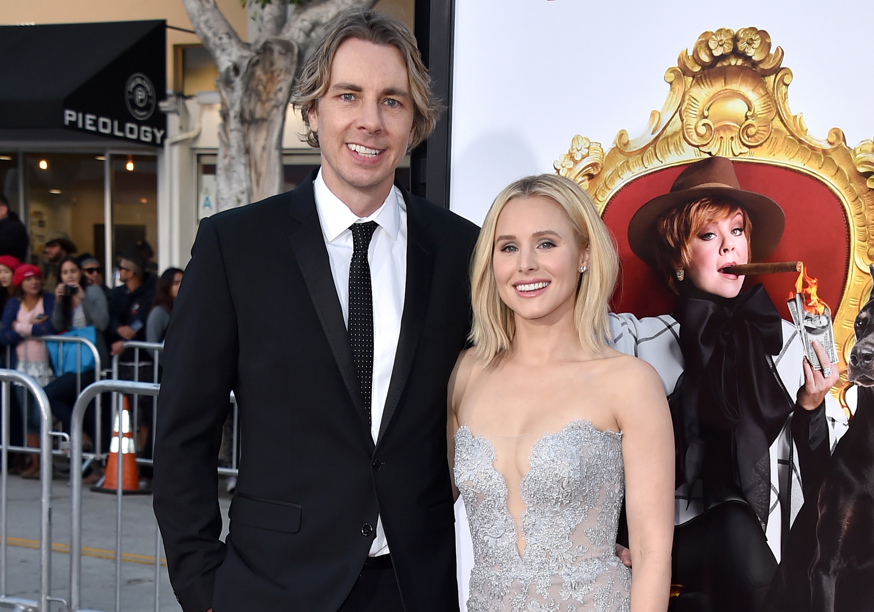 Kristen Bell finally shows wedding photos with Dax Shepard