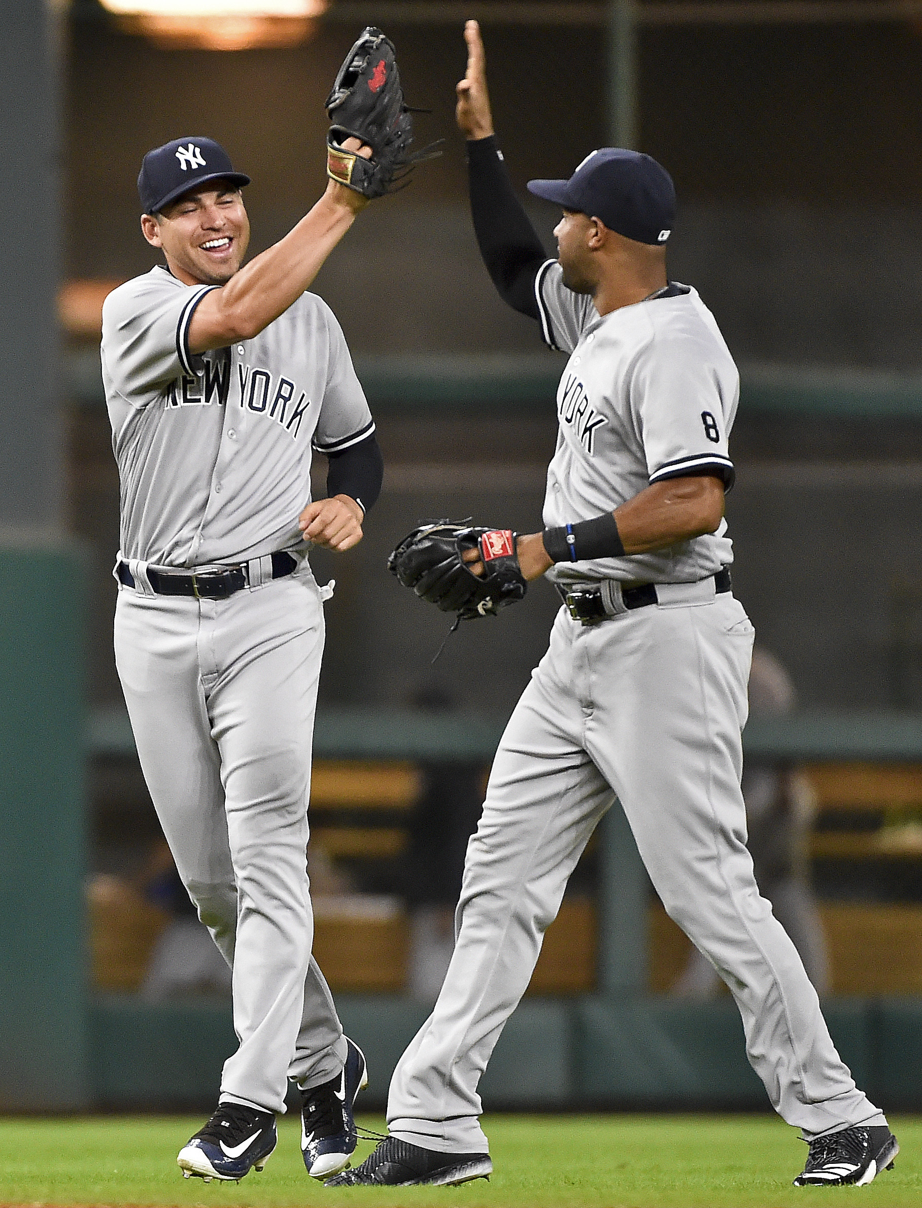 Romine, Pineda, new-look bullpen lead Yanks past Astros 2-1