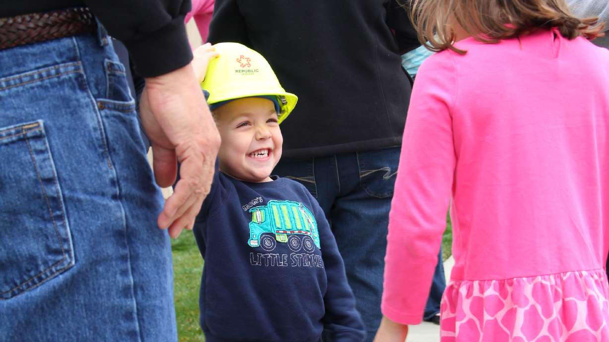 Wish granted: Six-year-old boy is garbage man for a day