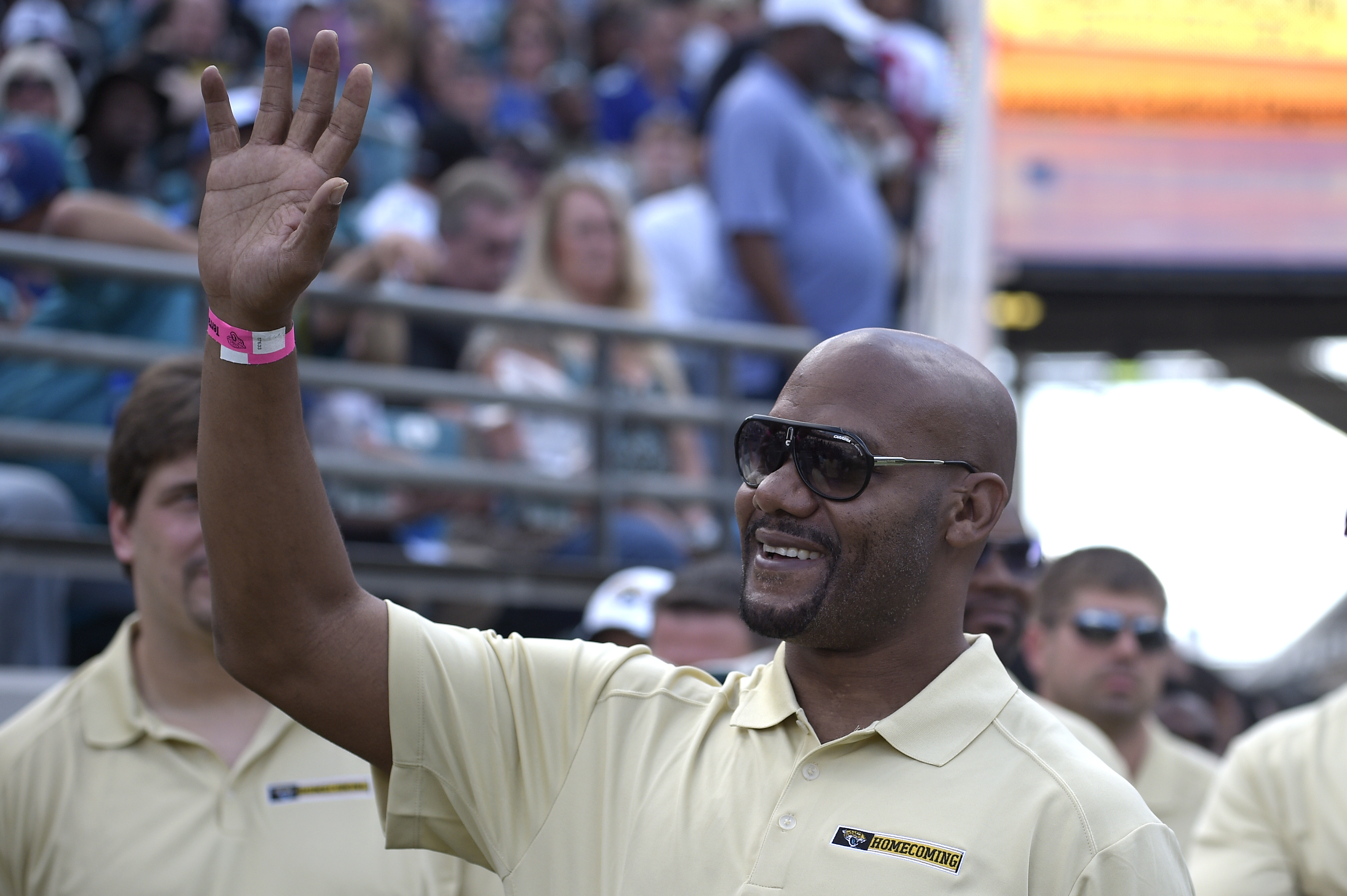 Decade after retirement, Smith gets into Pride of Jaguars