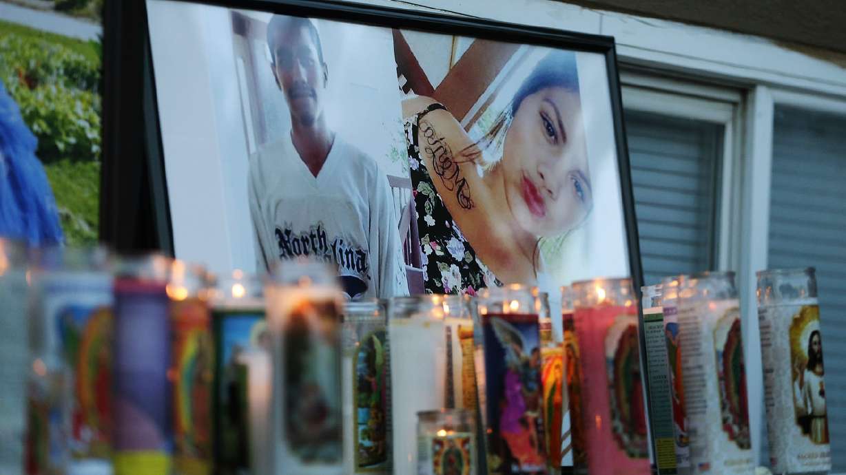 Evidence hearing set for man accused in 2 teen siblings' deaths