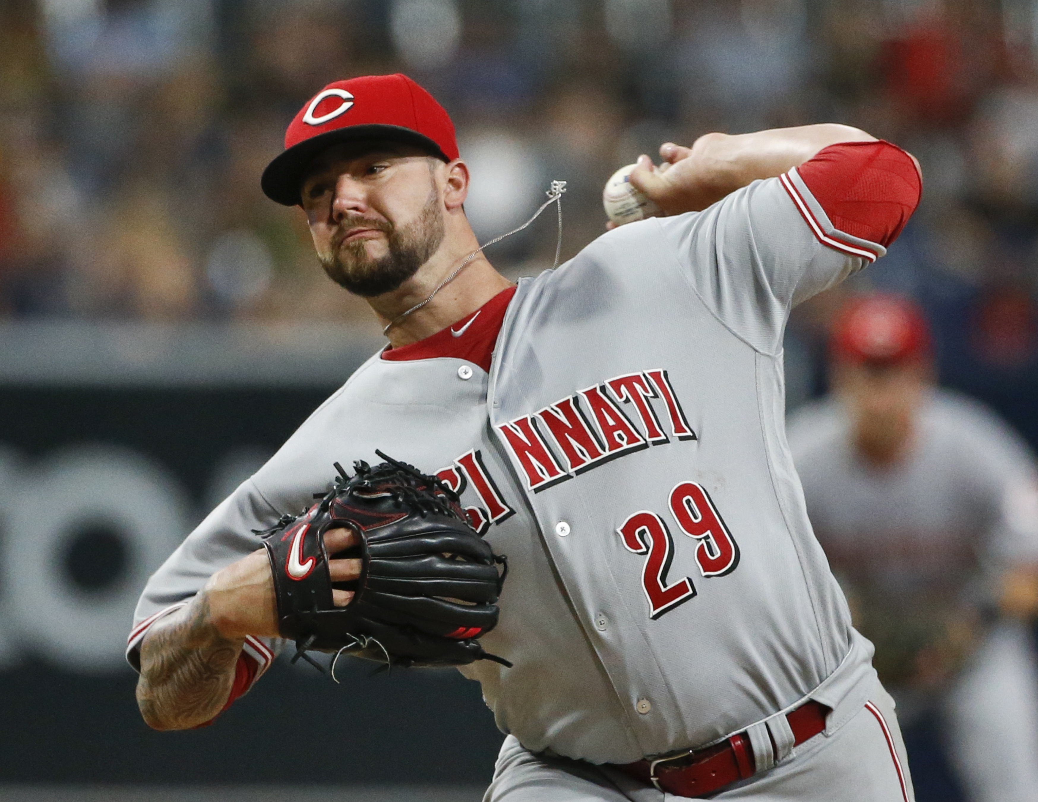 Suarez, Finnegan lead Reds to 6-0 win over Padres