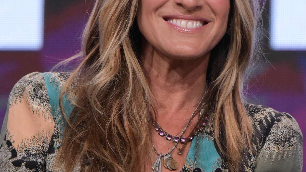 Sarah Jessica Parker goes thrift shop in new HBO comedy