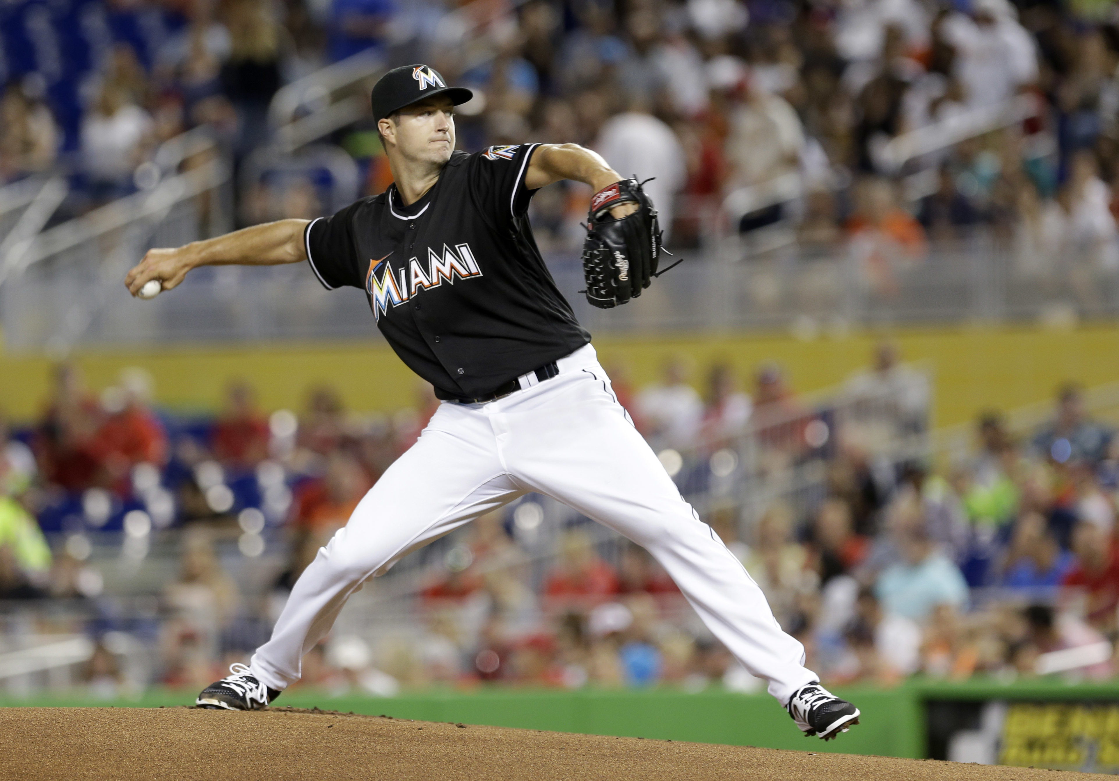 Marlins RHP Rea goes on disabled list with sprained elbow