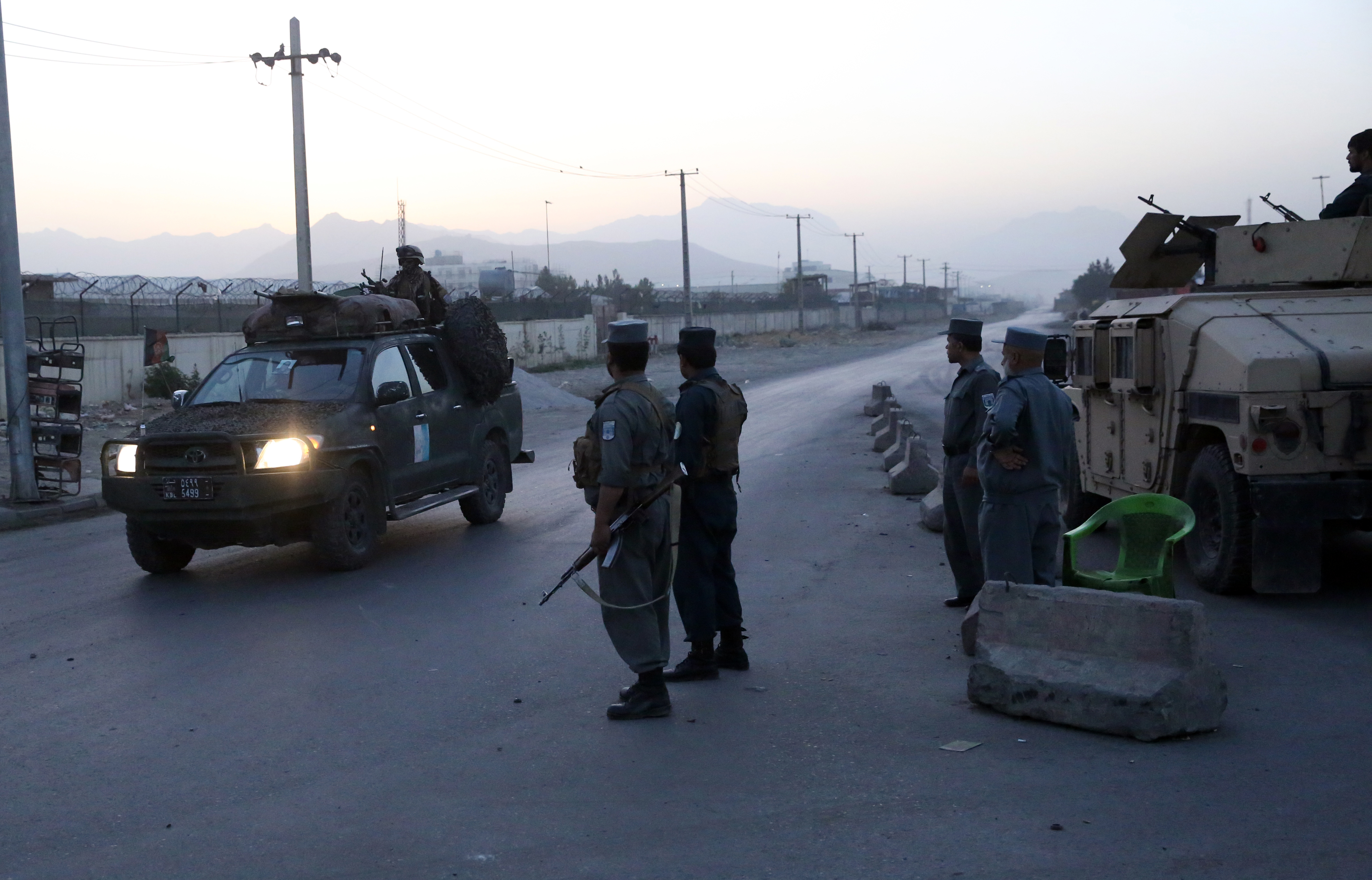 Afghan ministry: 1 policeman killed in Kabul hotel attack