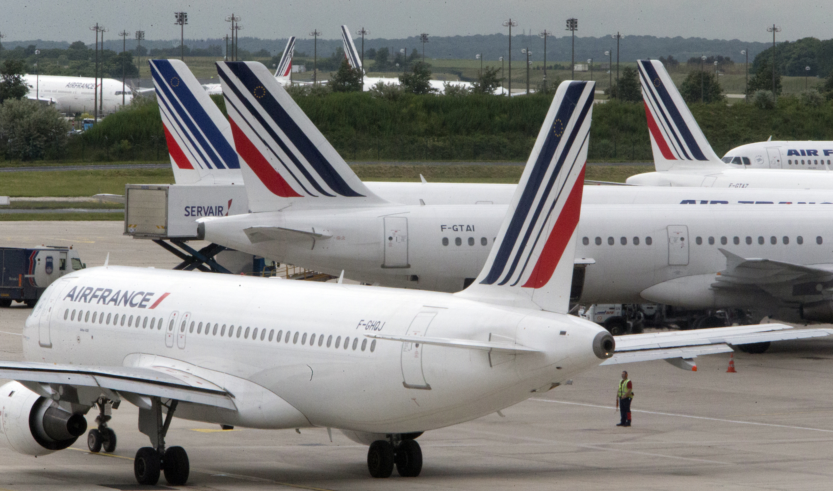 Air France warns of flight cancellations due to strike