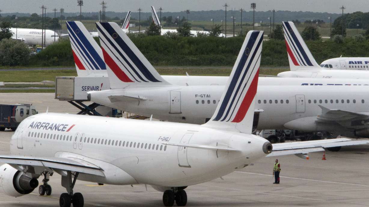 Air France warns of flight cancellations due to strike