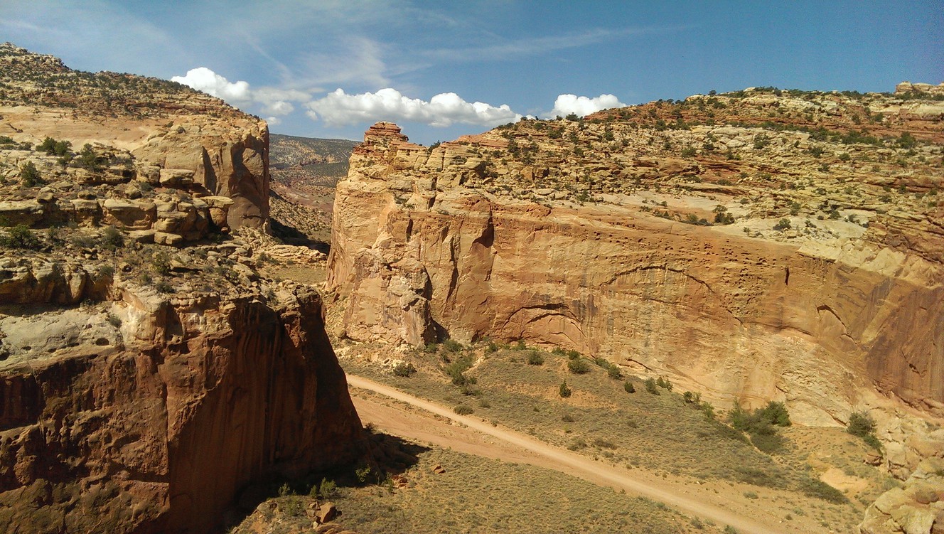 Walk across Cassidy Arch in Capitol Reef National Park | KSL.com