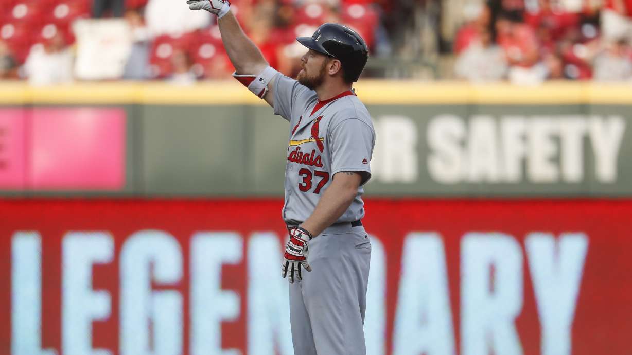 Cardinals ride big 1st inning to 5-4 win over Reds
