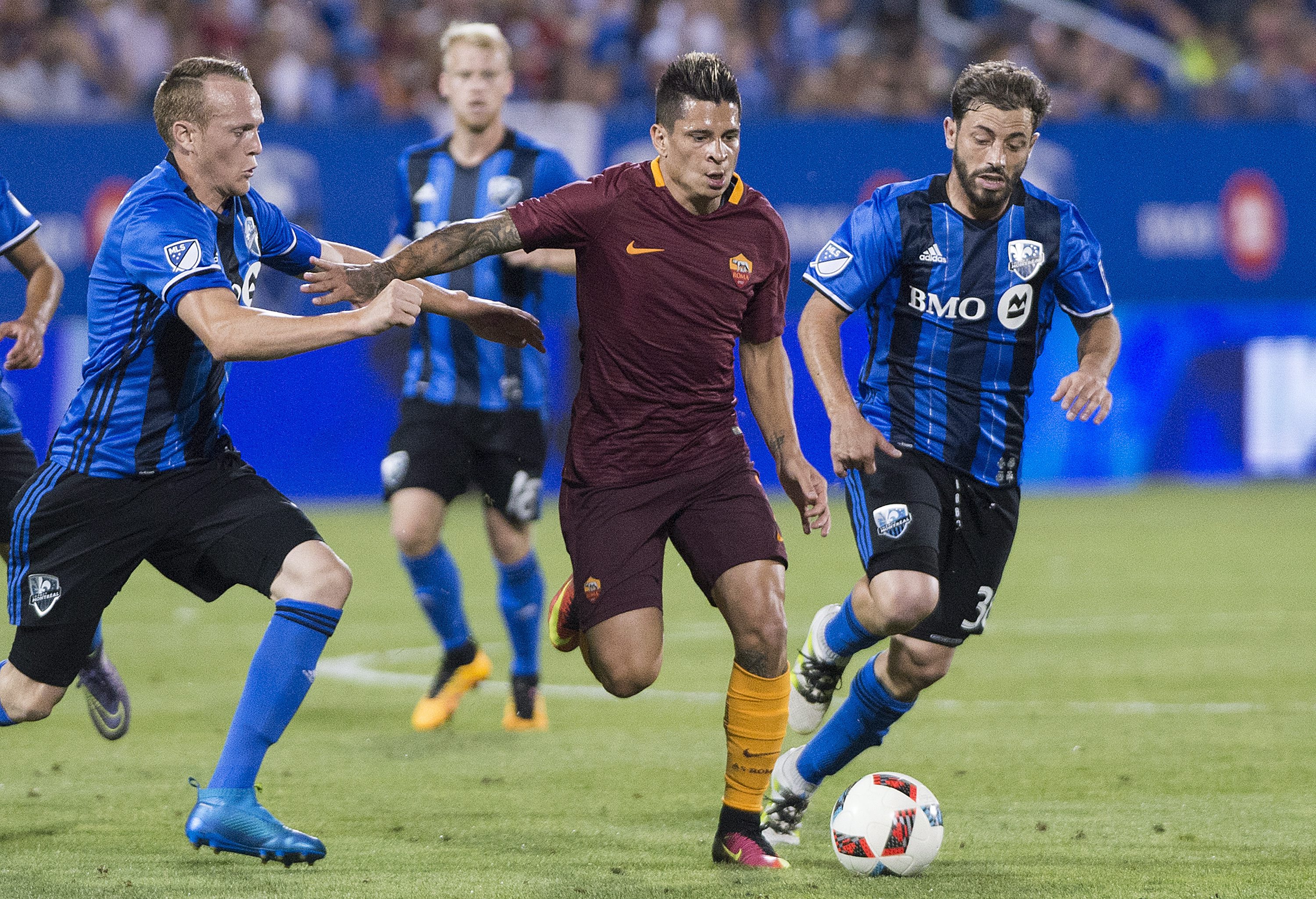Dzeko, Nainggolan score in Roma's 2-0 win over Impact