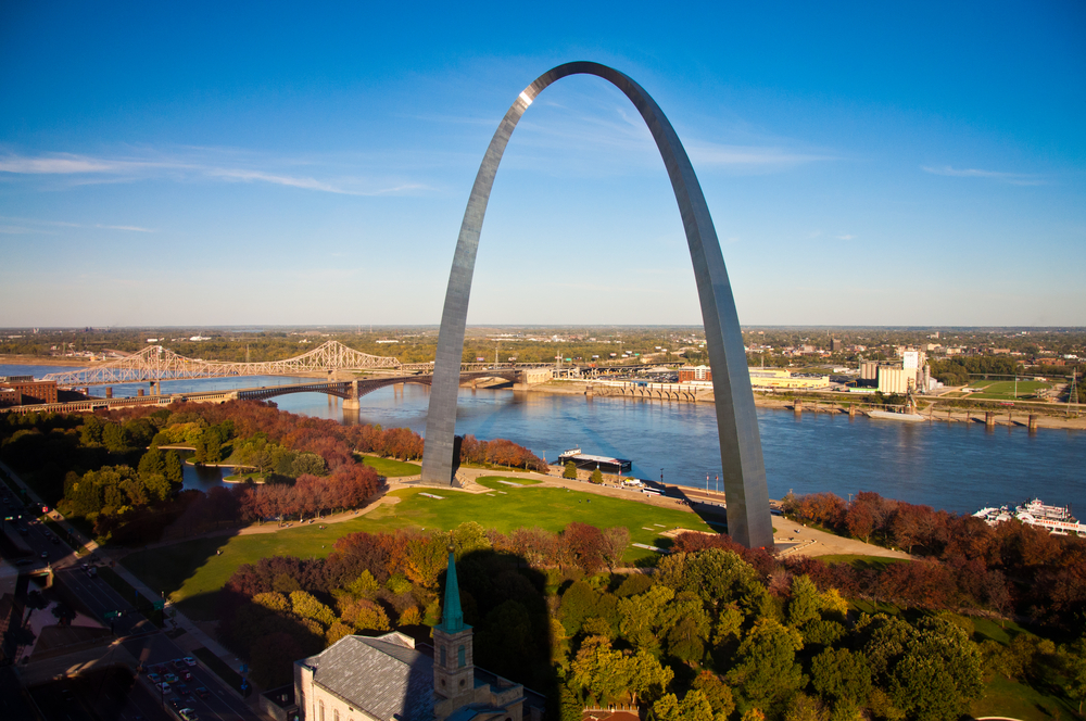 Video: Mysterious light over Gateway Arch stumps St. Louis officials