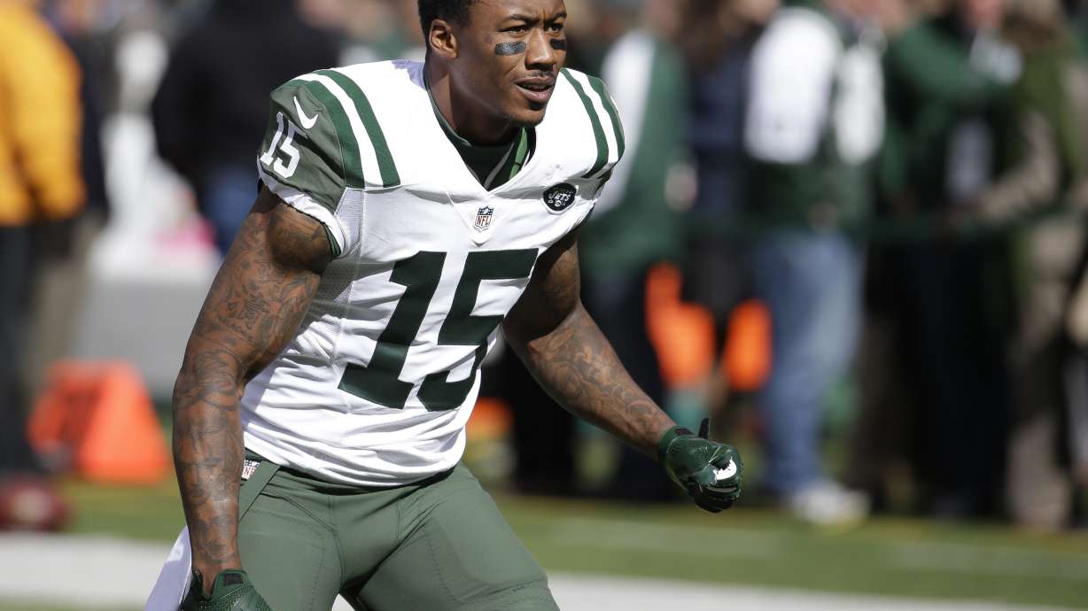 Jets' Revis downplays tiff with Marshall: 'It's football'