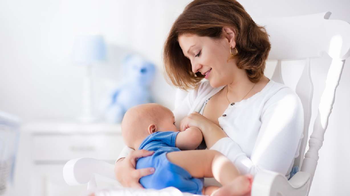 Utah County WIC receives national breast-feeding award