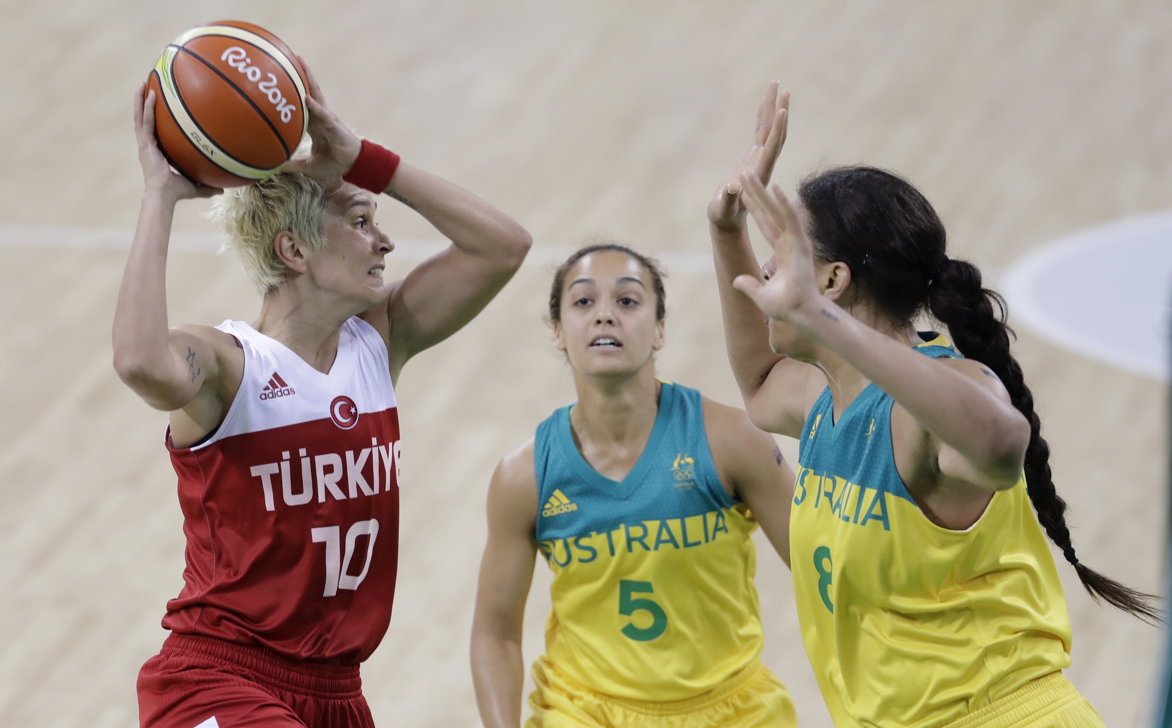 Liz Cambage scores 22 as Australia holds off Turkey 61-56