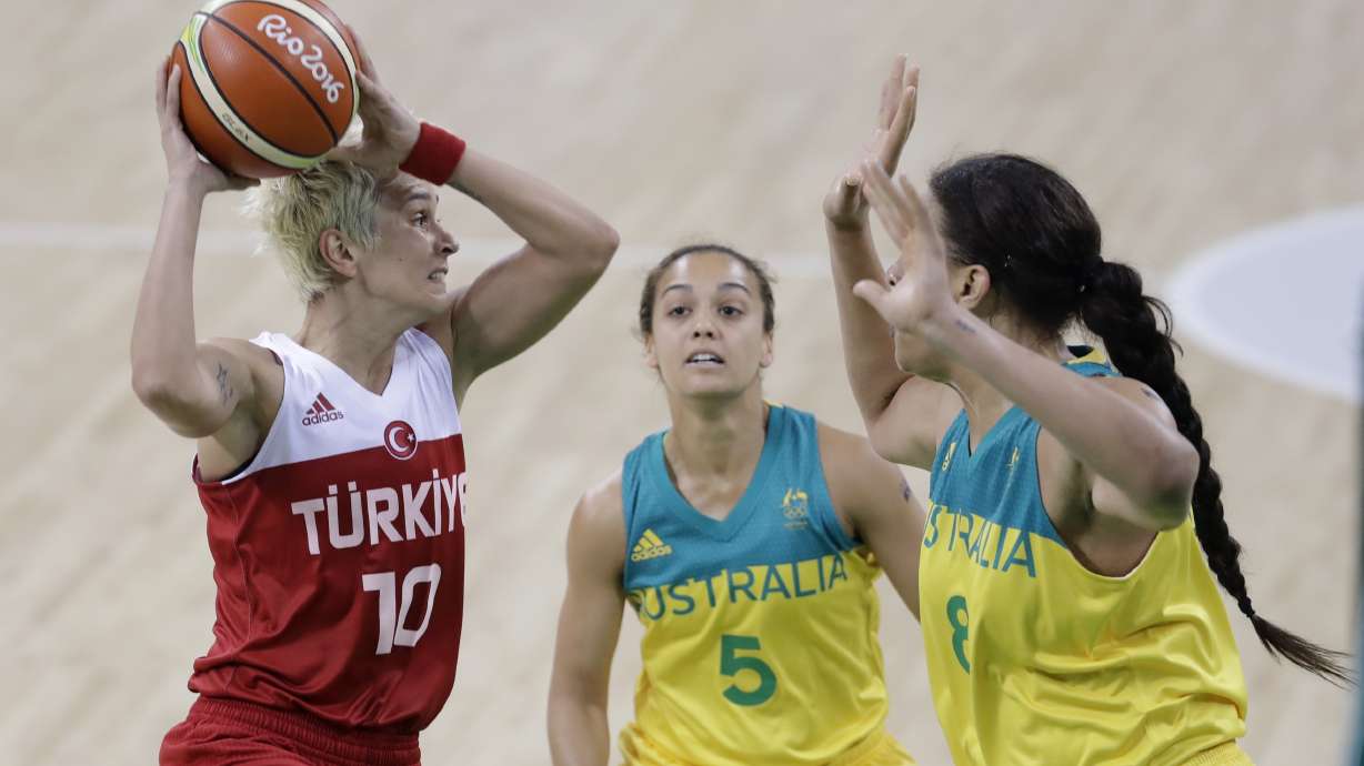 Liz Cambage scores 22 as Australia holds off Turkey 61-56