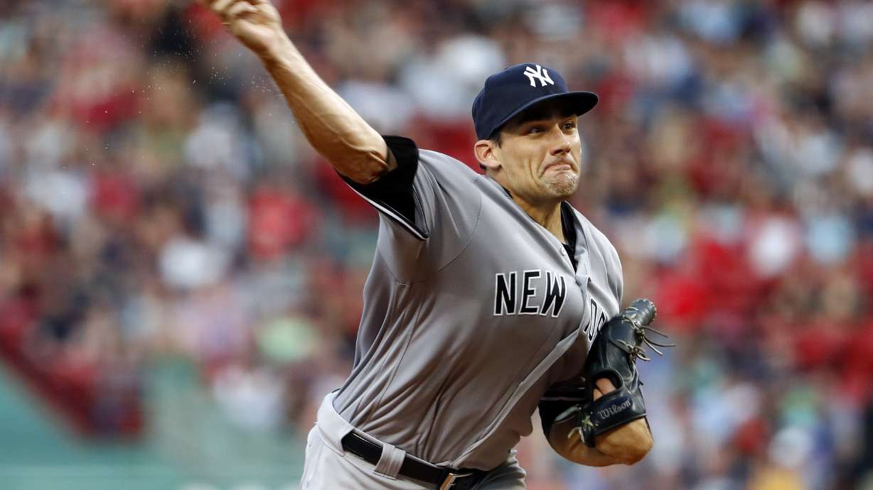 Yankees' starter Eovaldi removed with right elbow discomfort