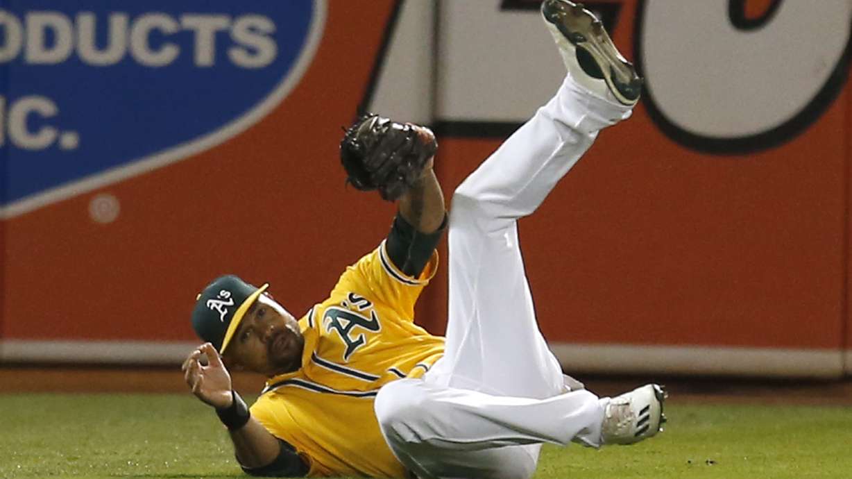 A's win 1-0 to knock Orioles out of first place
