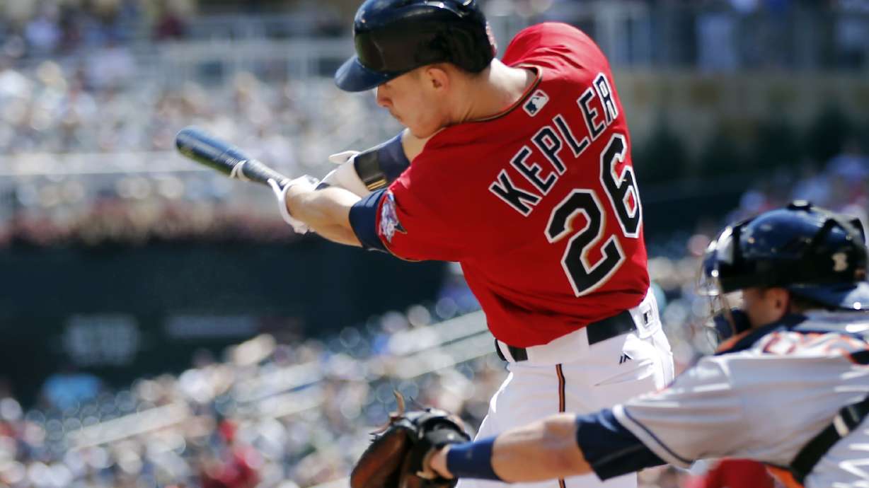 Astros offense comes alive in doubleheader sweep of Twins