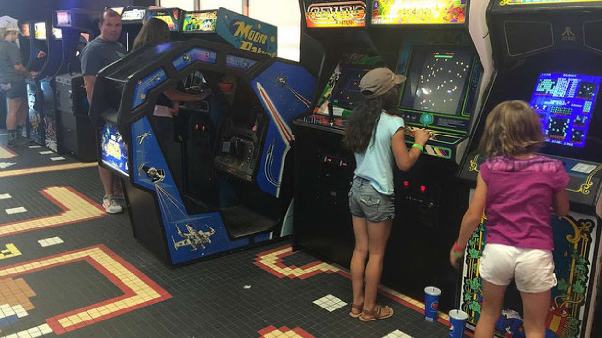 Local dentist opens 1980s-style arcade