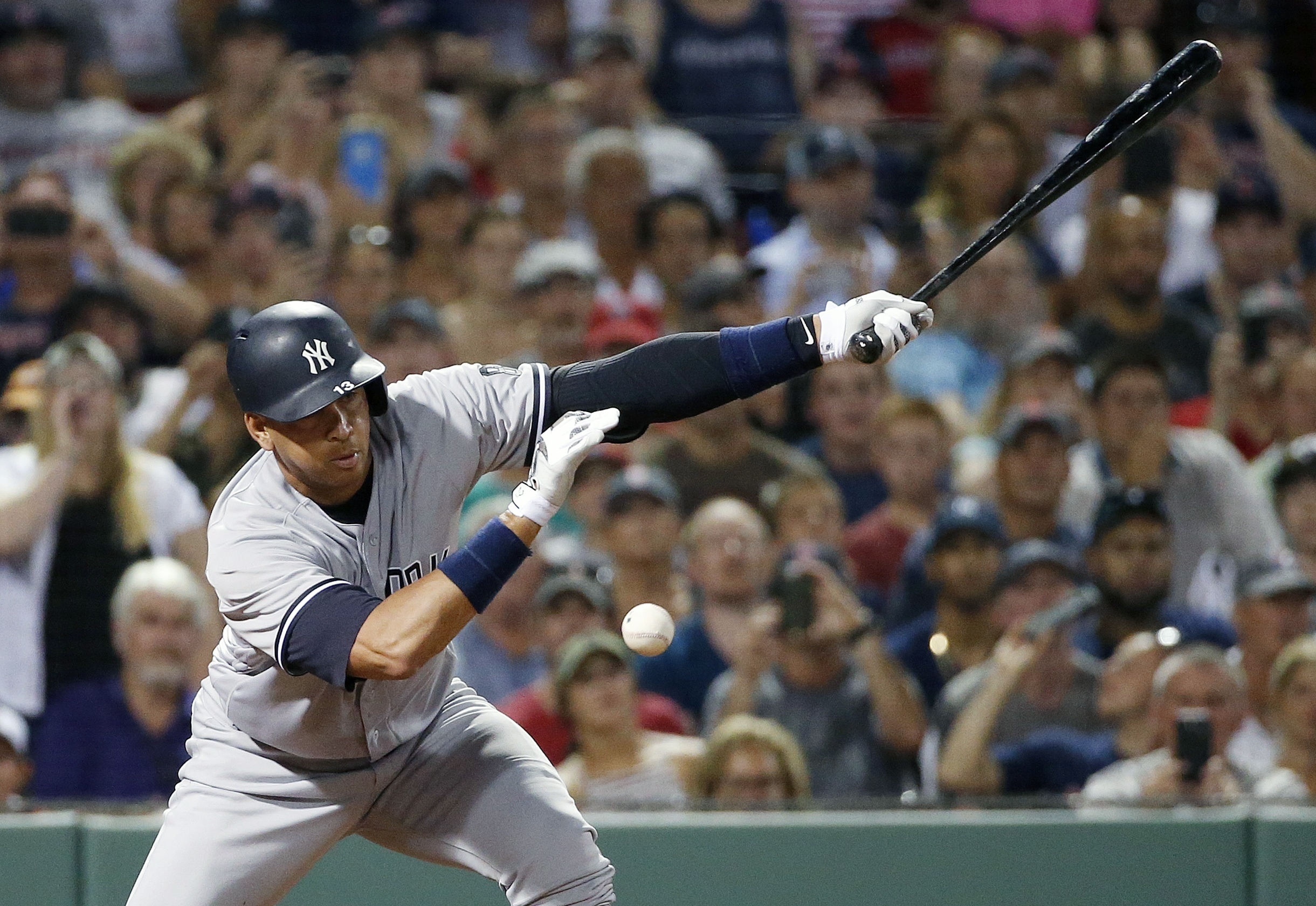 A-Rod has RBI in Fenway finale, Yankees beat Red Sox 4-2