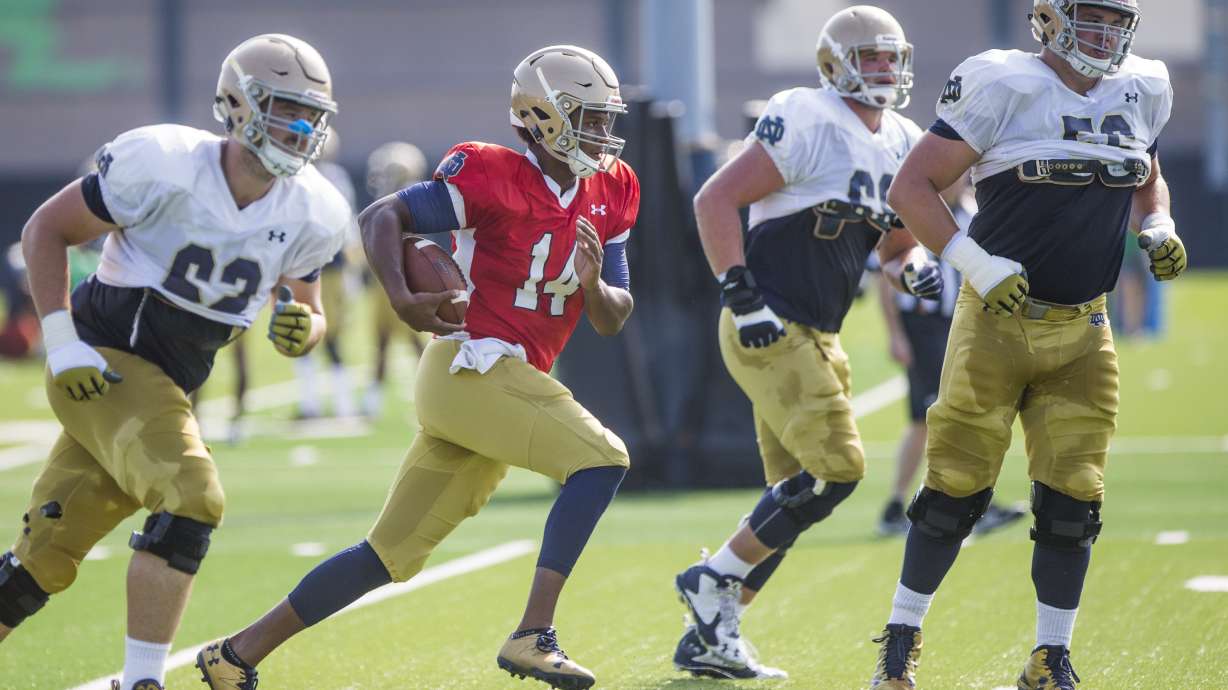 Notre Dame QBs Kizer, Zaire will share duties vs. Texas