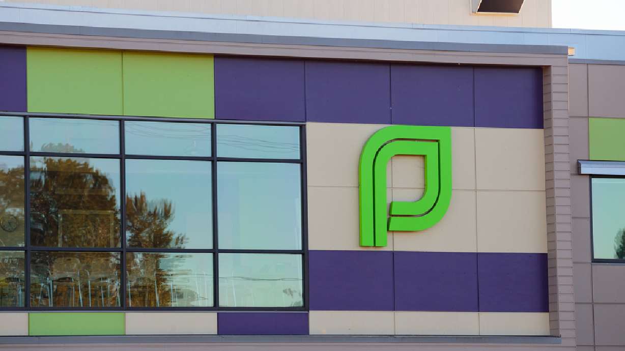 Judge signs order barring Utah from cutting Planned Parenthood funds