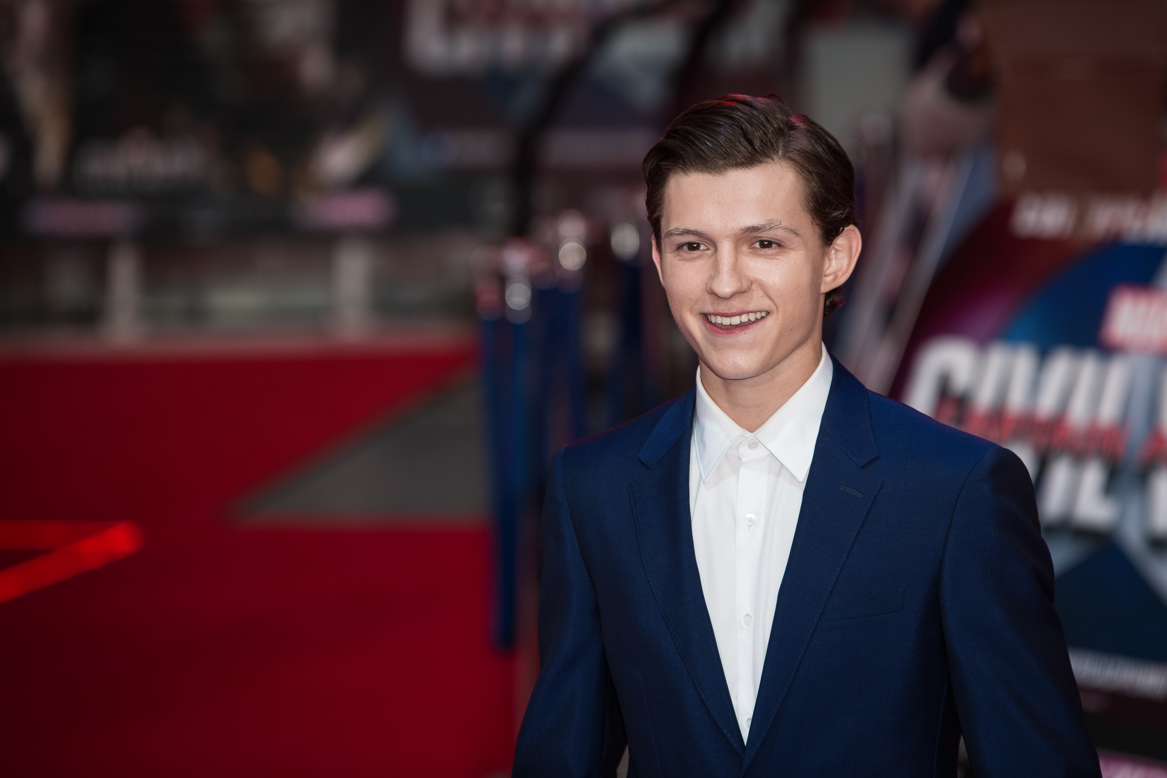 Tom Holland visits children's hospital in Spider-Man costume