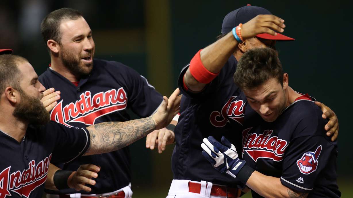 Naquin hits game-ending sacrifice fly, Indians top White Sox