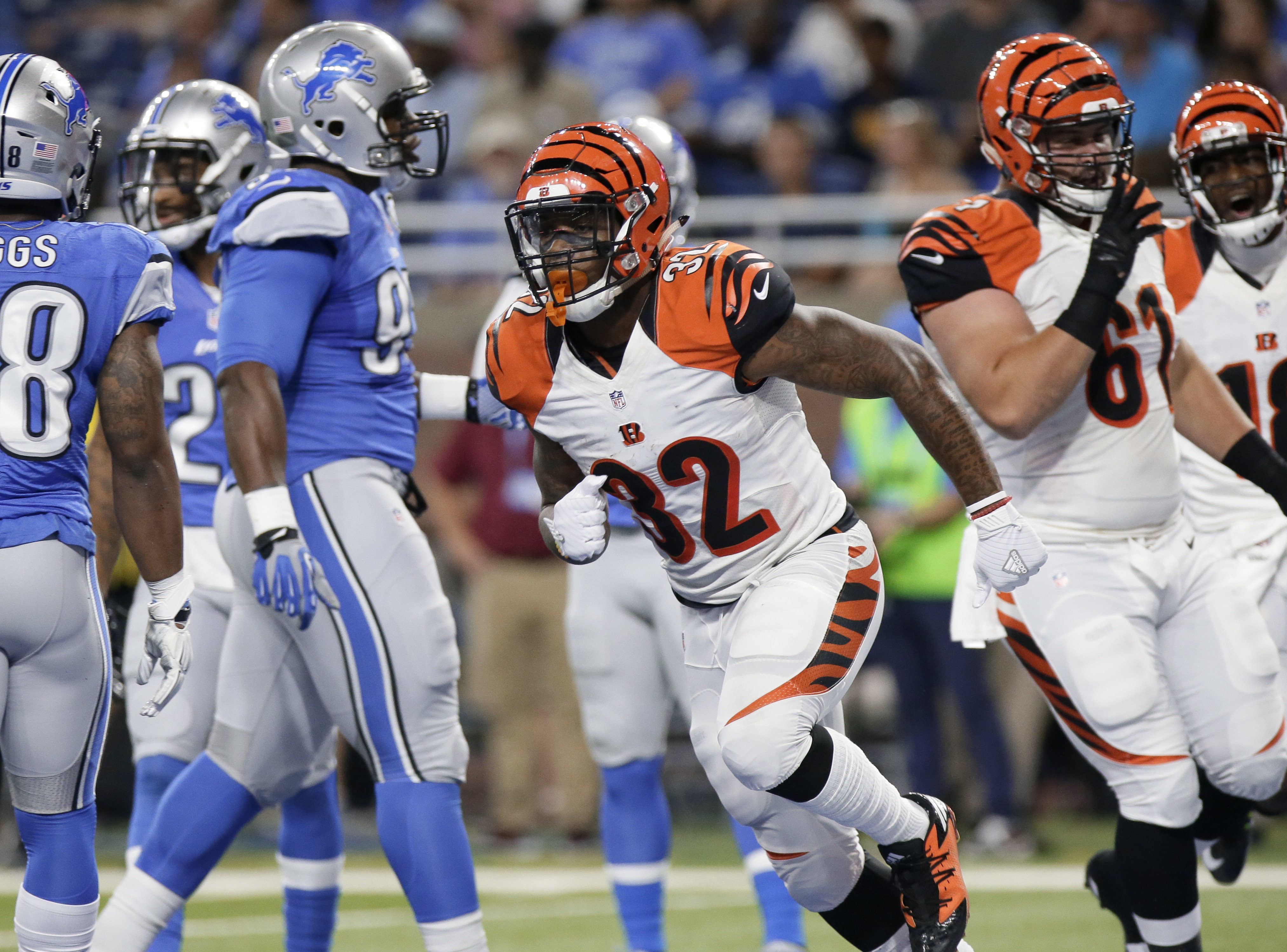 Hill's early TD helps Bengals to 30-14 win over Lions