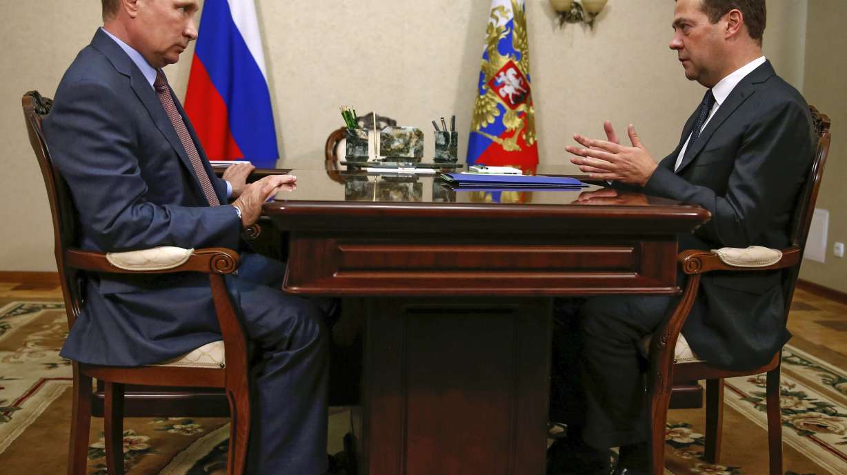 Russia's Putin blames Ukraine for sabotaging peace accords
