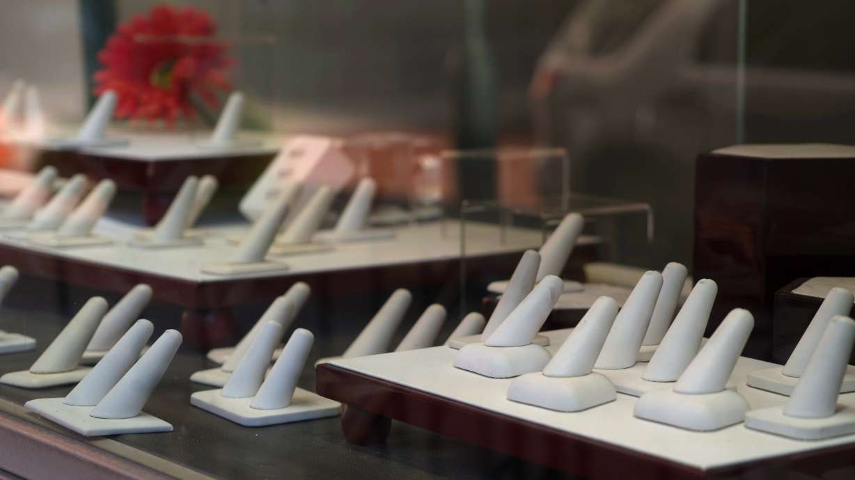 Demolition plans for Philly's Jewelers Row losing sparkle