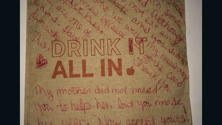 A note that a Dallas-area waiter received after paying for a woman's groceries earlier in the day (Photo: CNN).