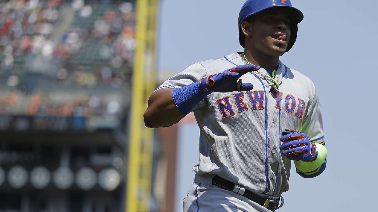Cespedes hits 2 homers, Colon strong as Mets top Giants 9-5