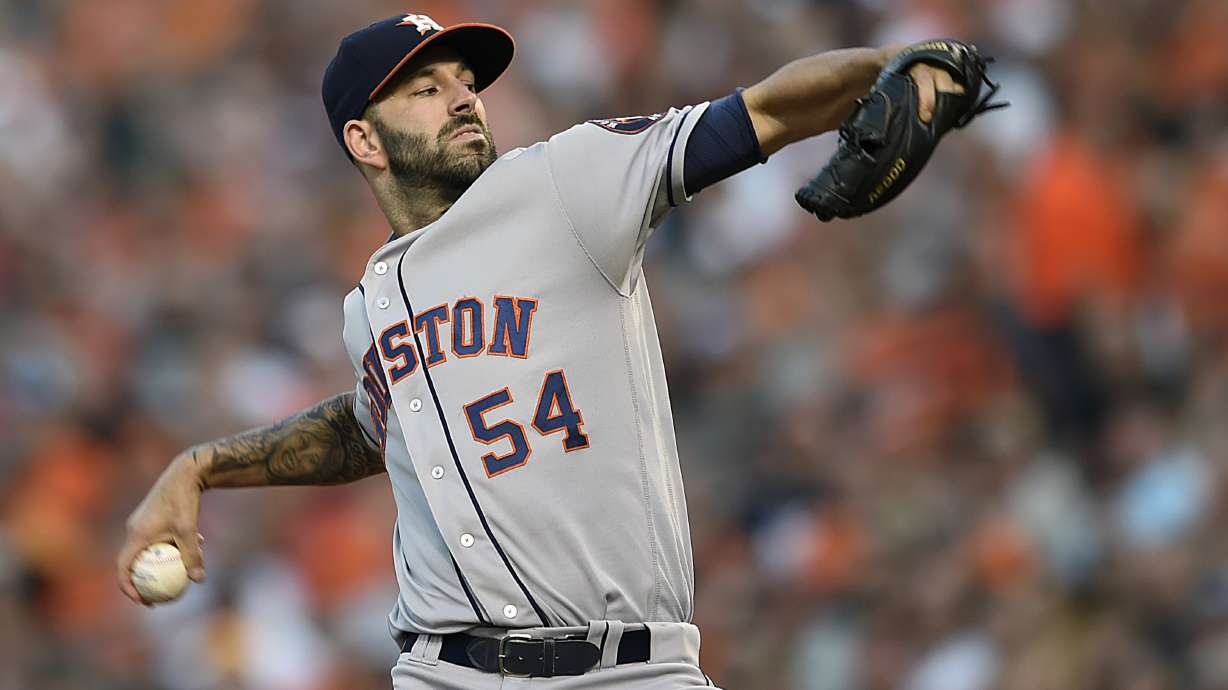Castro homers, drives in 4 as Astros rout Orioles 12-2
