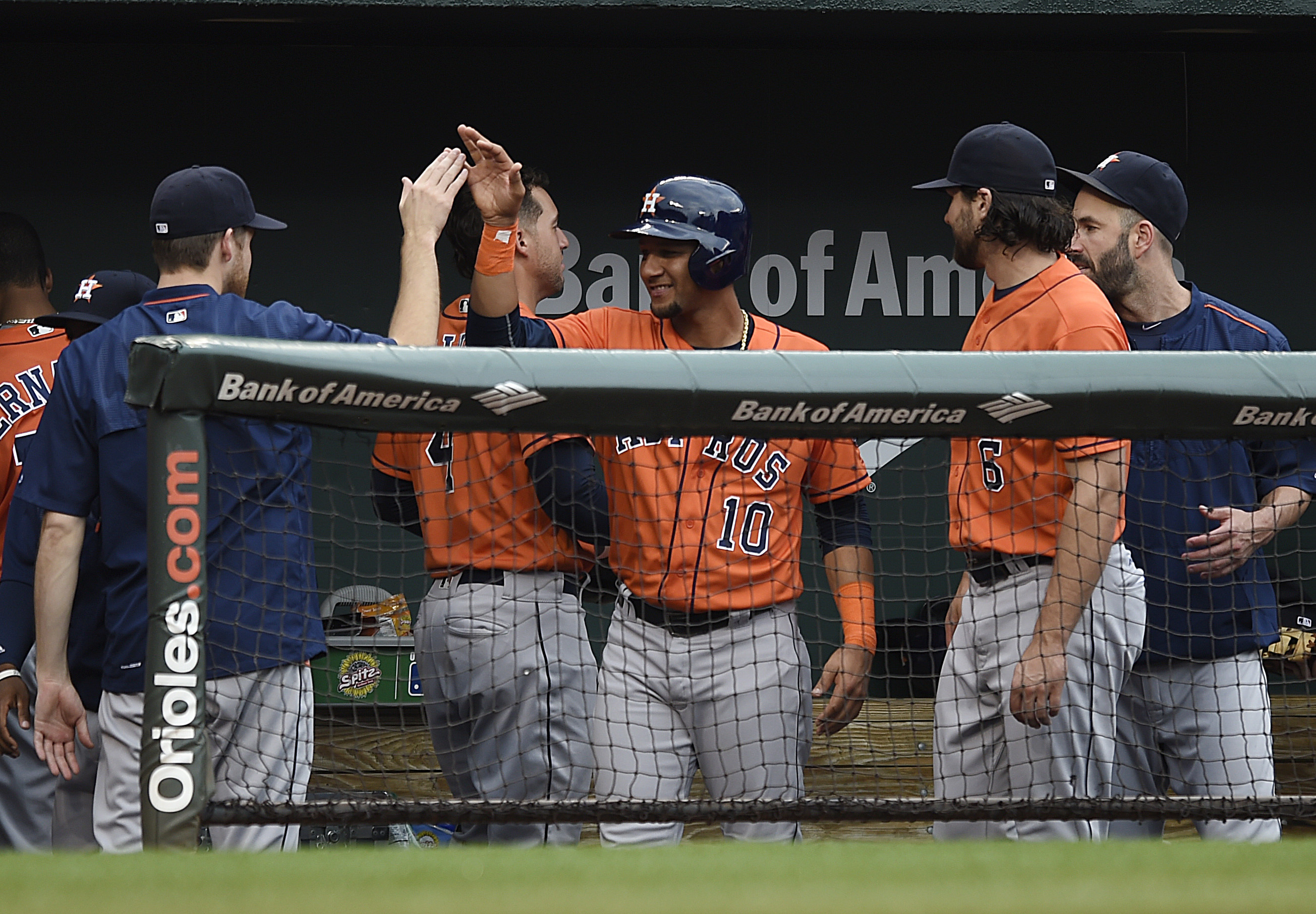 Keuchel solid, Gurriel debuts and Astros beat Orioles 5-3