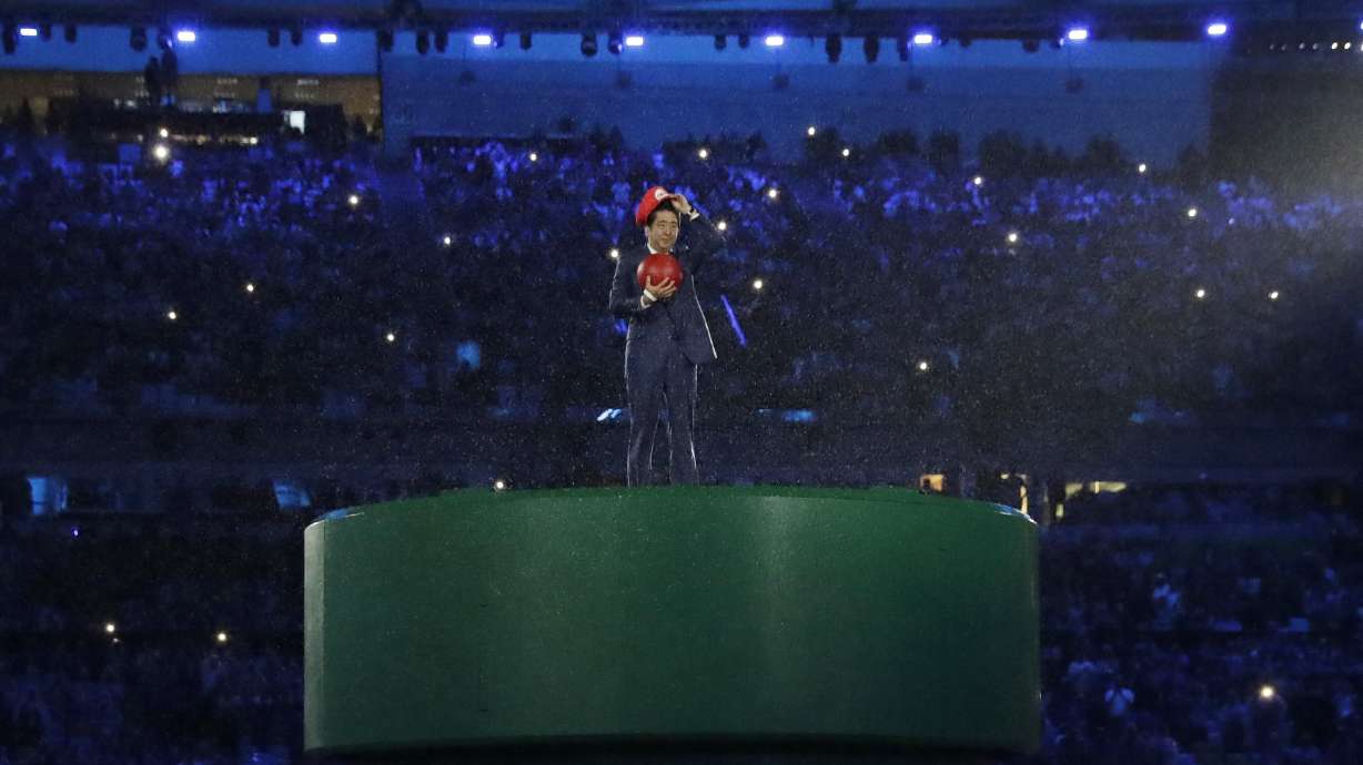 Japanese Prime Minister Abe wows Rio finale as Super Mario