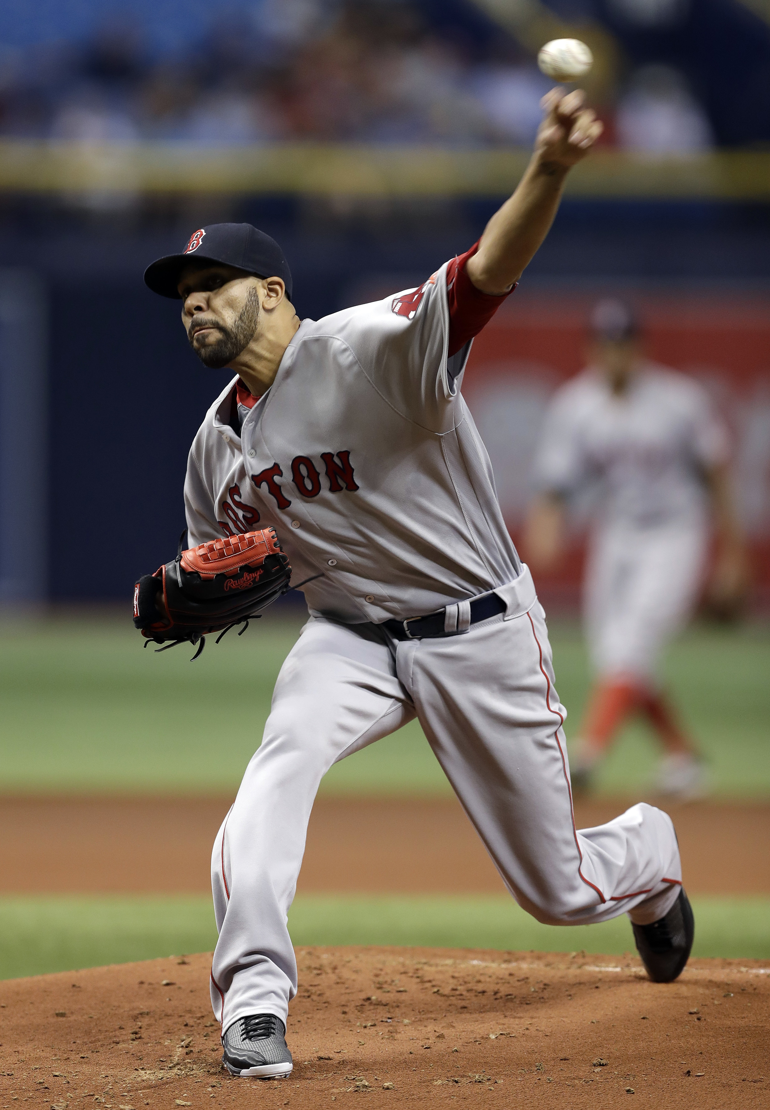 Benintendi's catch helps Price, Red Sox tie for 1st place