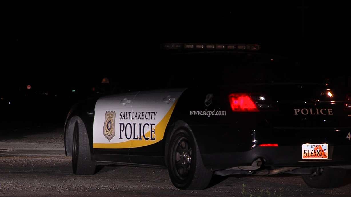 19-year-old woman shot in leg while watching street race, police say