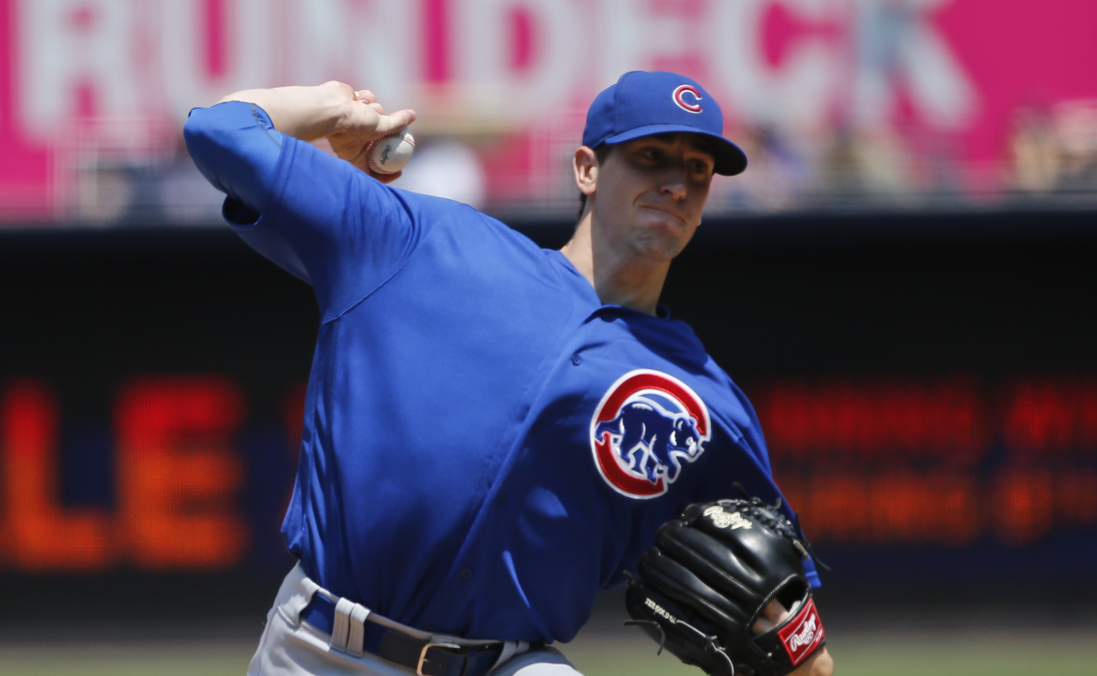Major league ERA leader Hendricks pitches Cubs past Padres