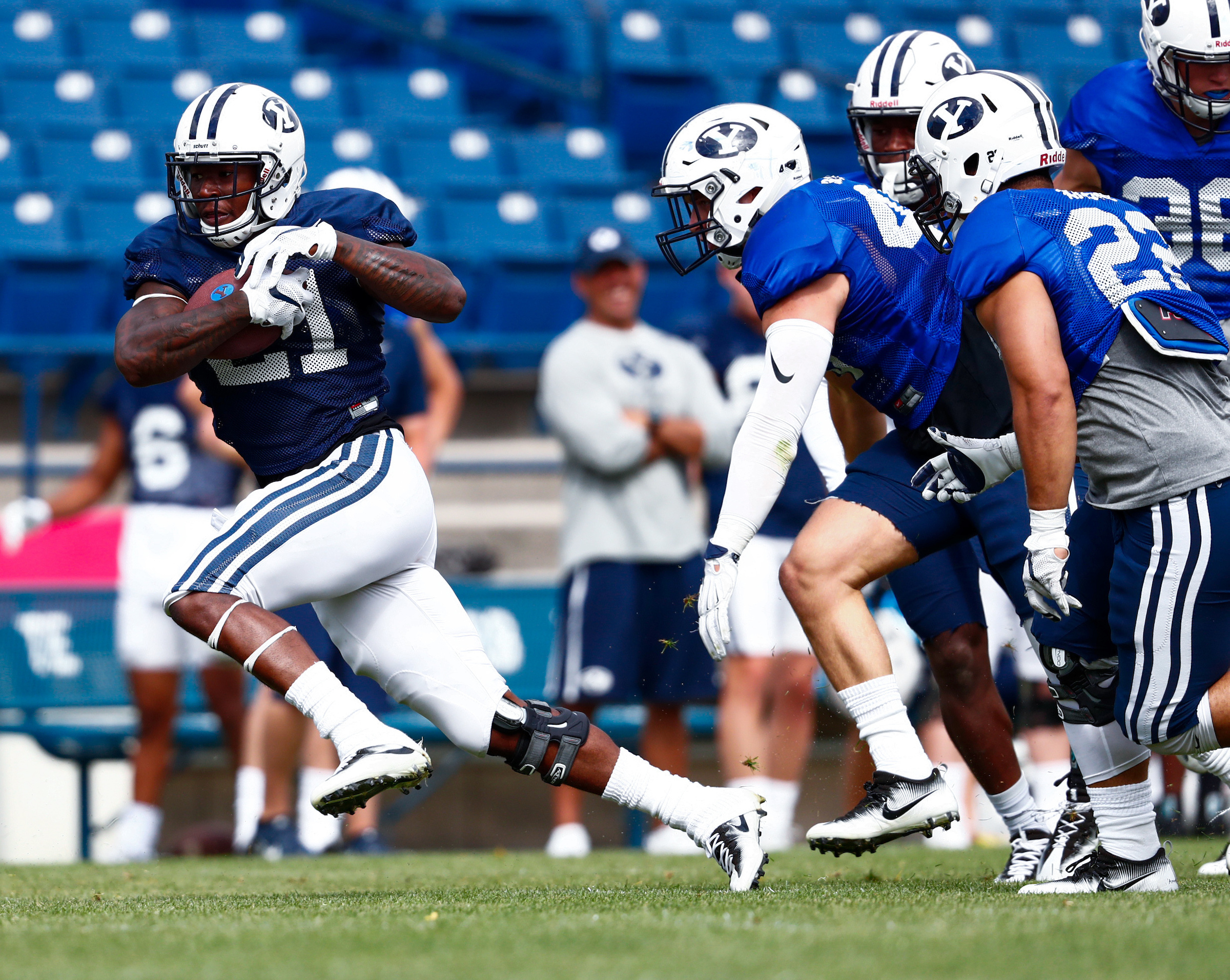 Jamaal Williams breaks off a run during the Cougars' final scrimmage of fall camp. (Photo: Jaren Wilkey, BYU Photo)