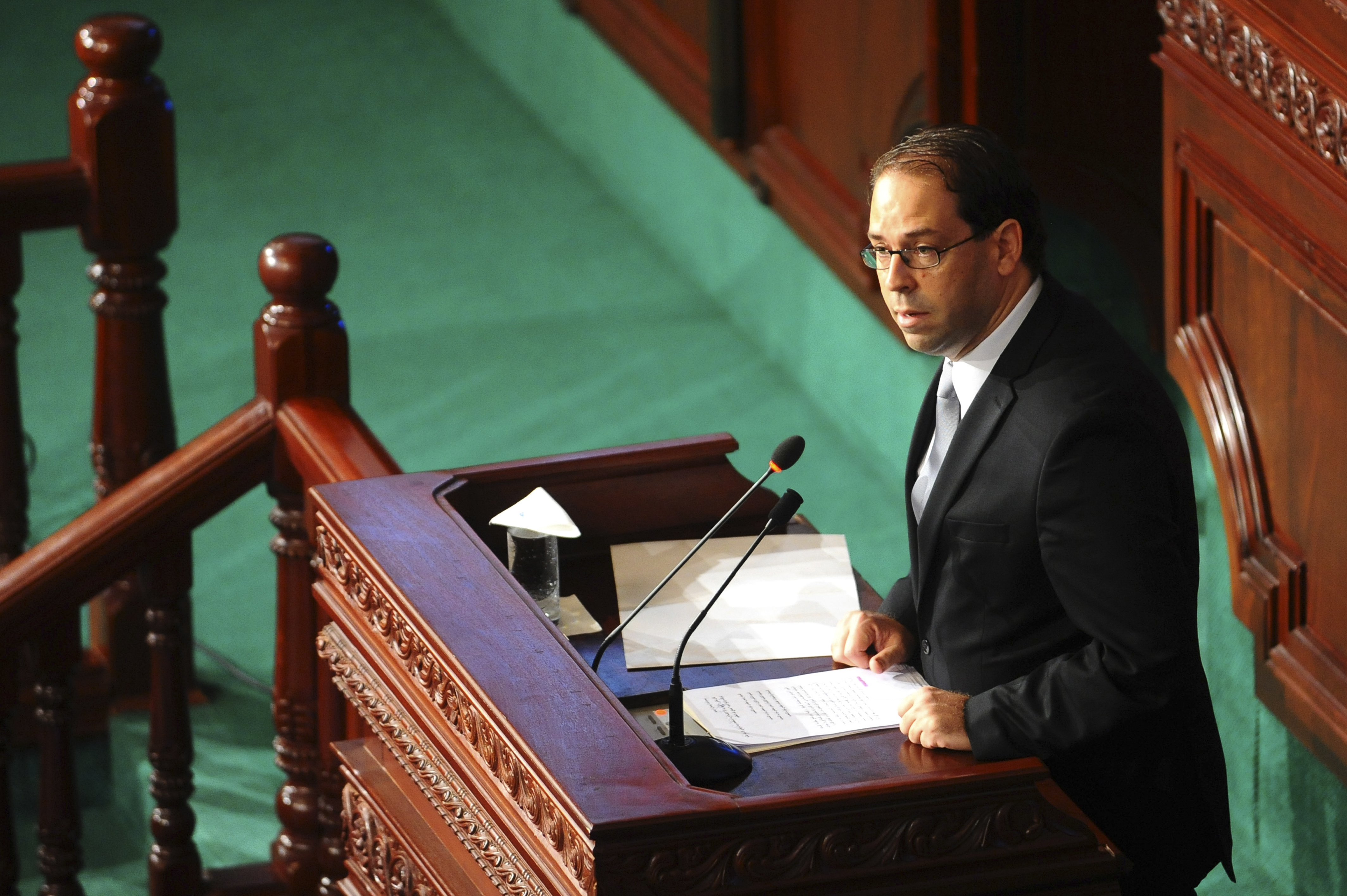 Tunisian parliament voting on new premier after shakeup