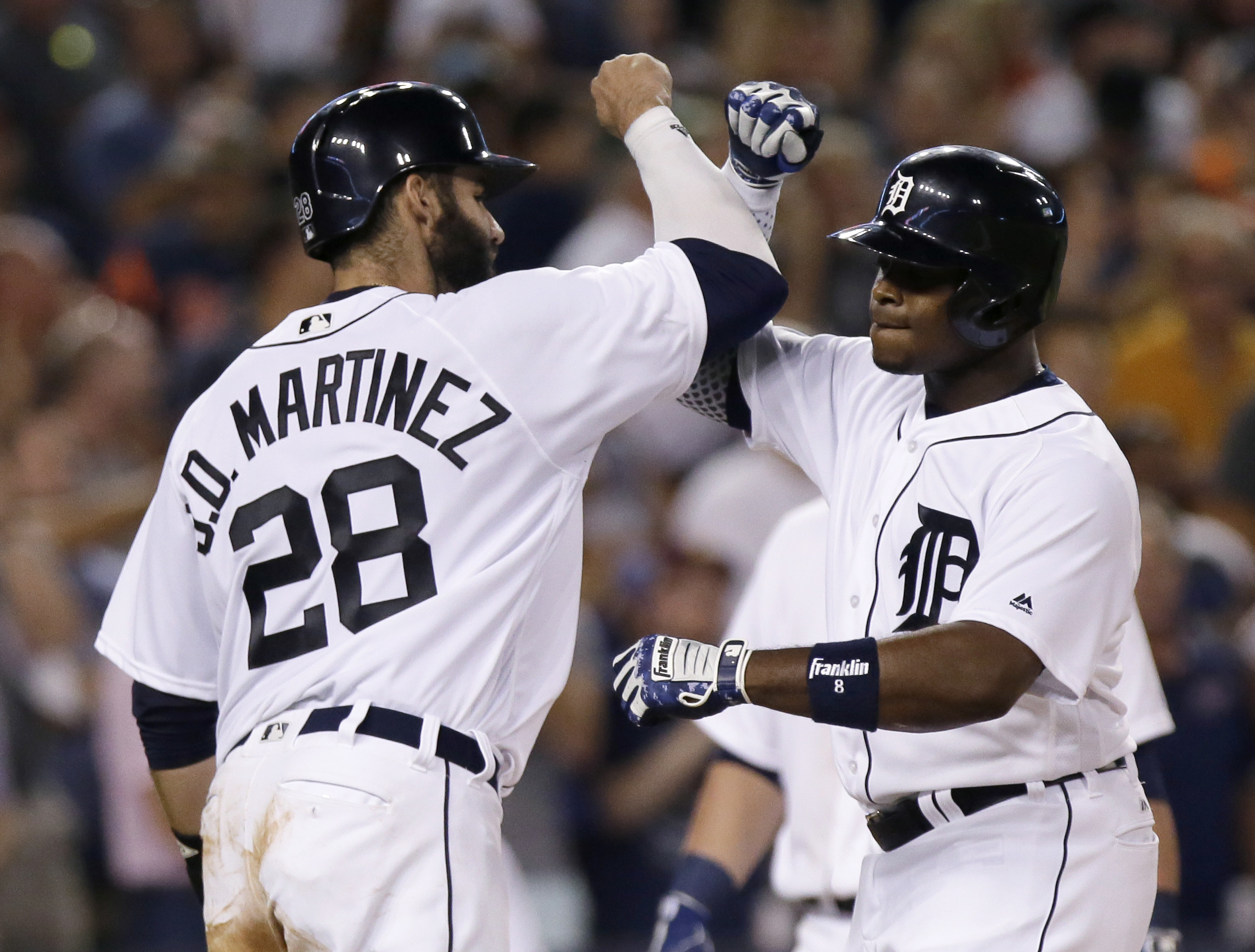 Upton and Verlander lead Tigers to 5th straight win