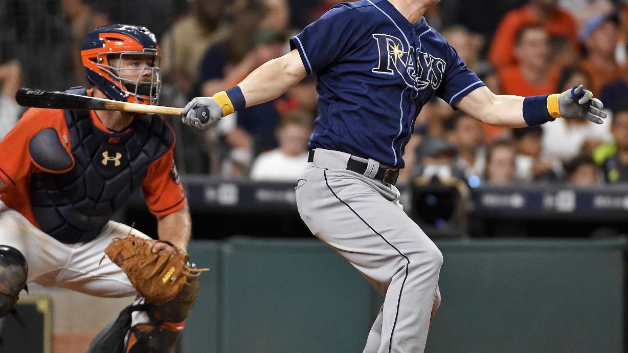 HRs by Correa, Gattis give Houston 5-4 win over Rays