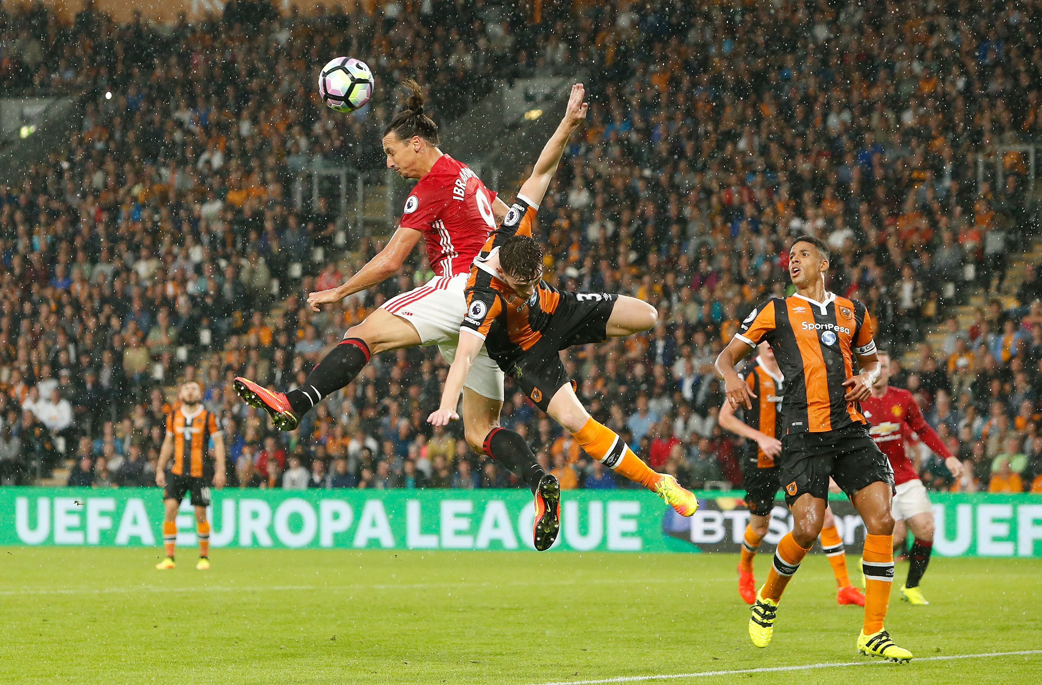 Rashford scores late, earns Man United 1-0 win at Hull