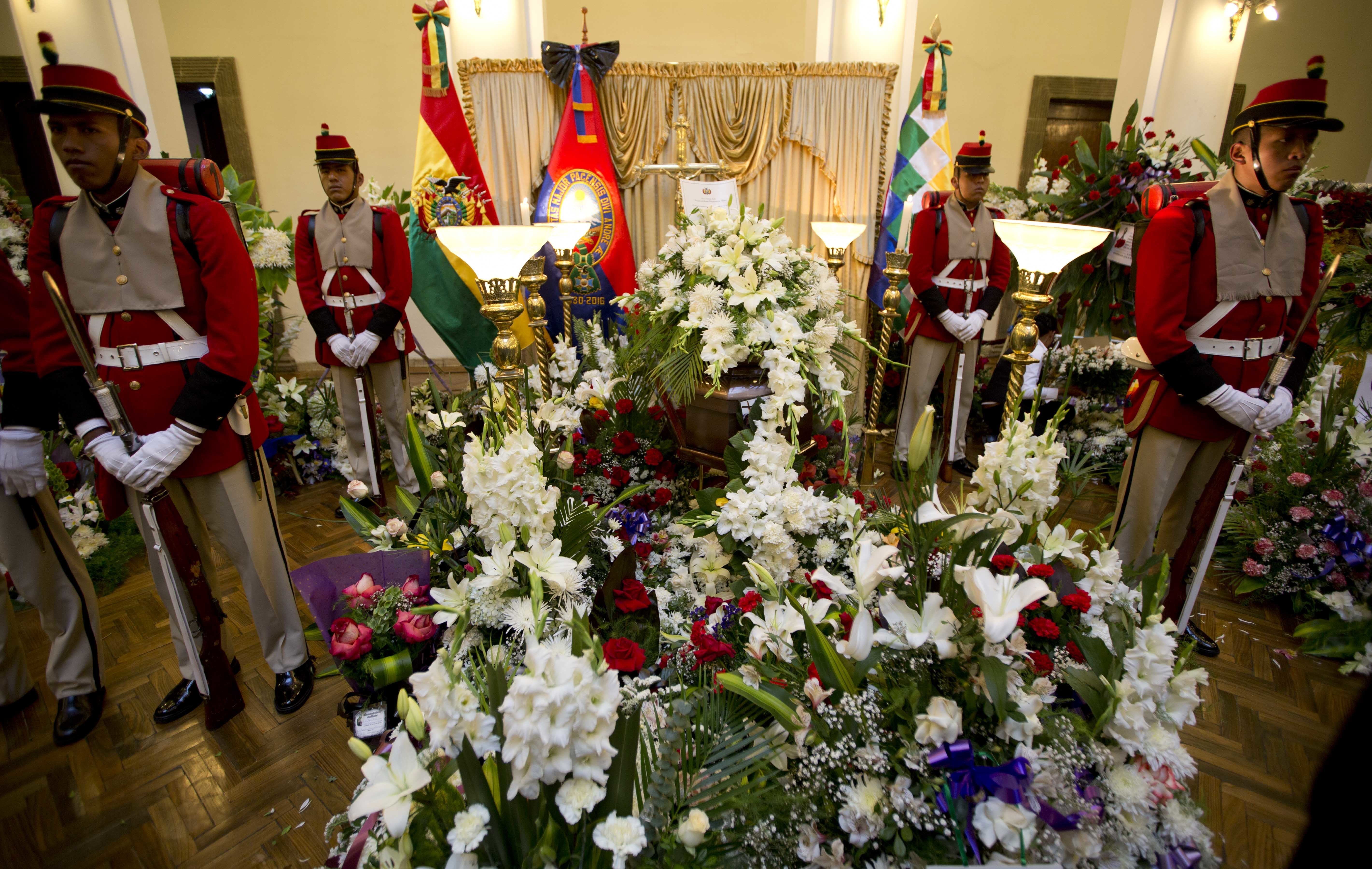 Mining leader, 2 others, accused in Bolivia official's death