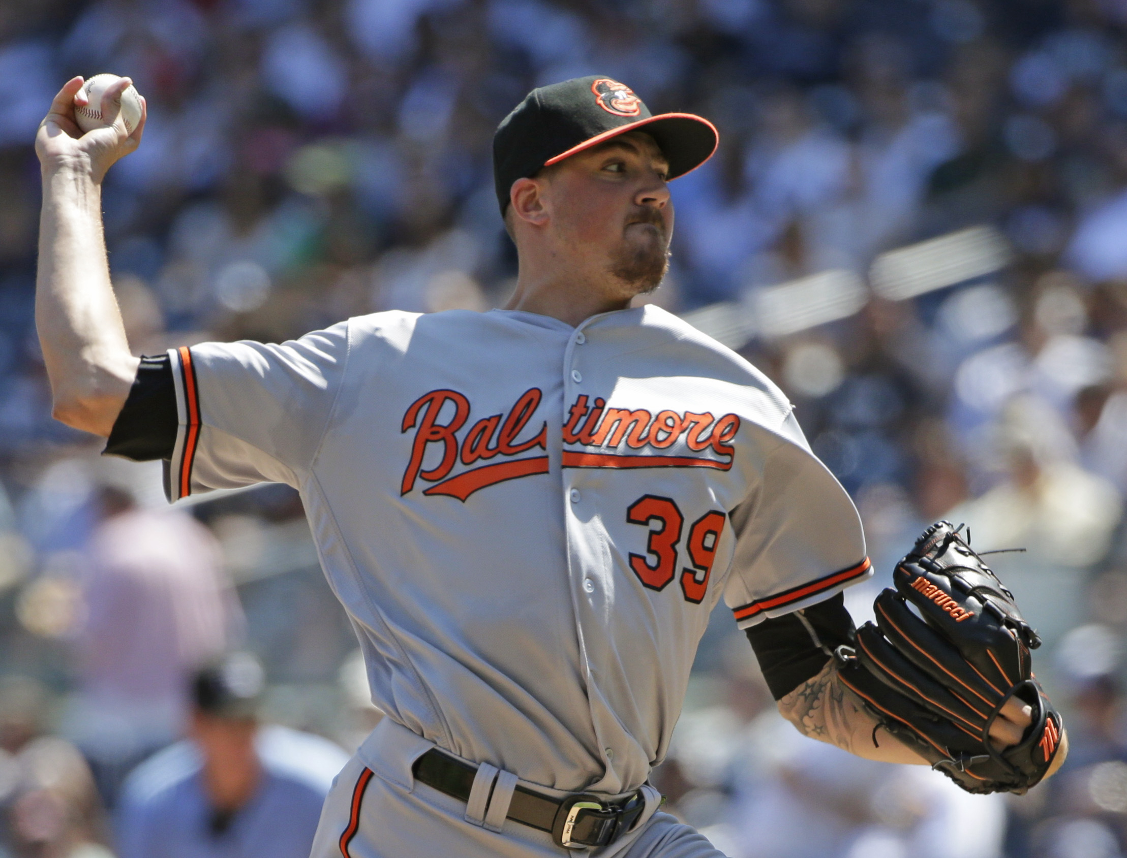 Gausman sharp, Trumbo hits 40th homer, Orioles blank Yankees