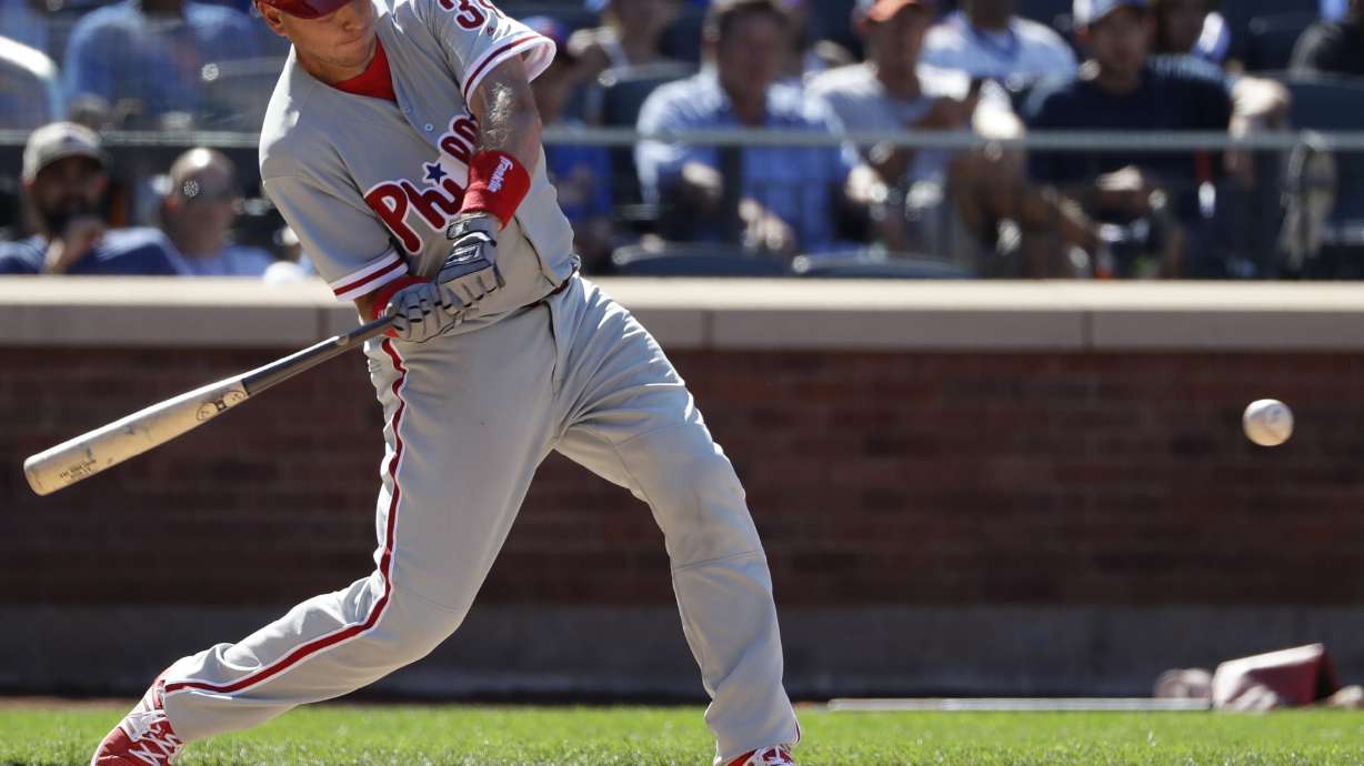 Ellis gets big hit in Phillies debut to key 5-1 win vs Mets