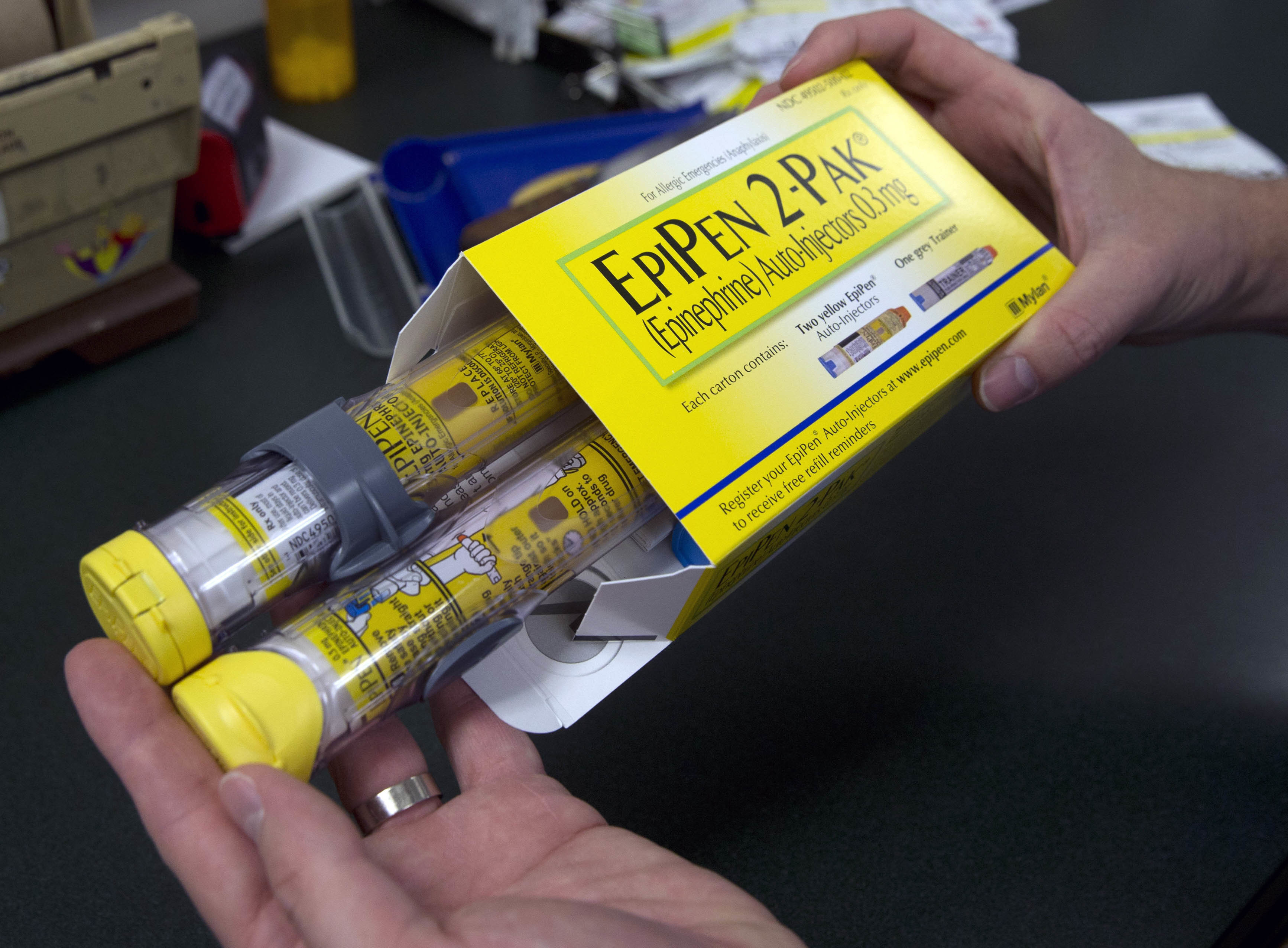 20 Democratic senators blast steep price hike for EpiPens