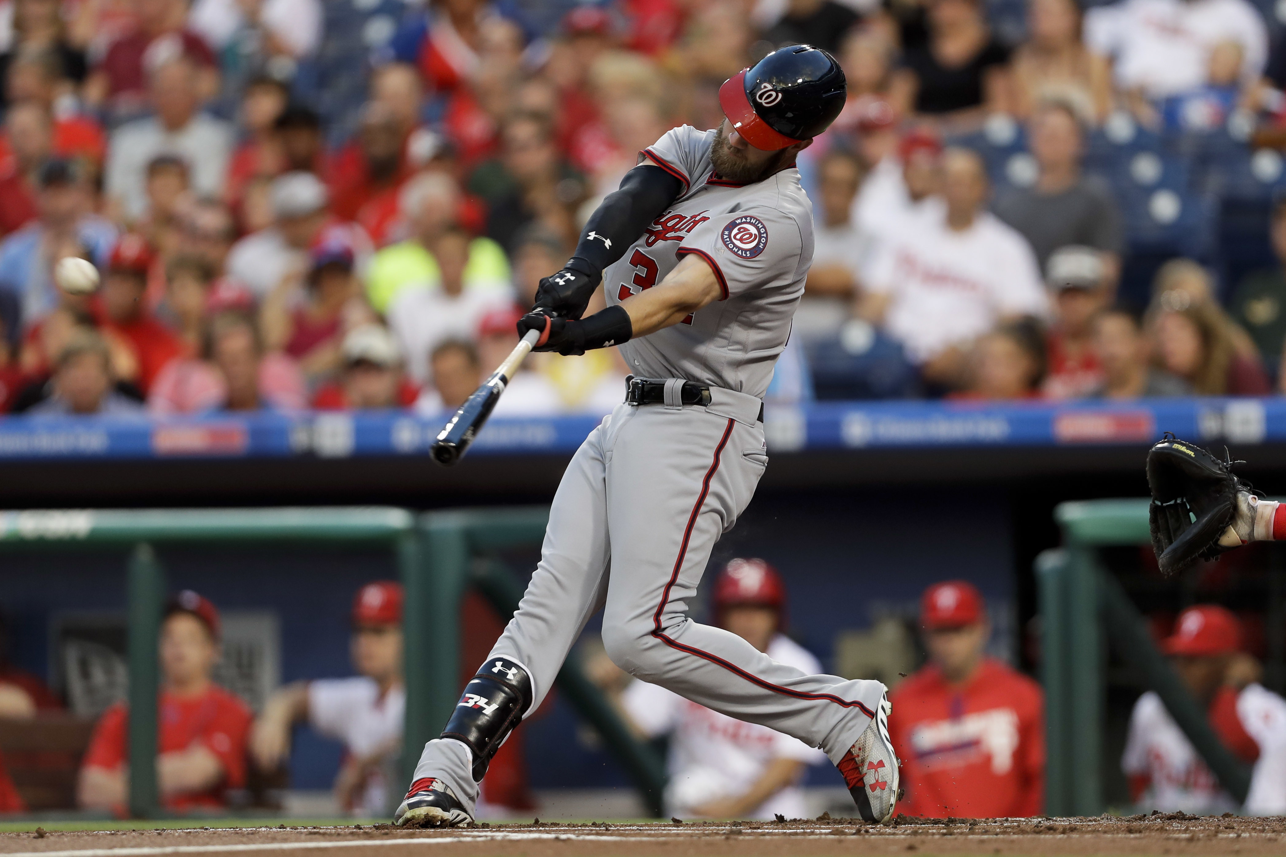 Scherzer dominant as Nationals edge Phillies 3-2