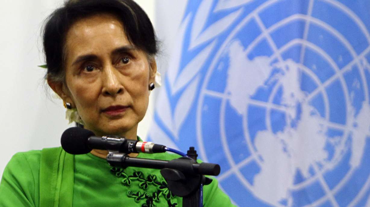 Myanmar holds historic peace talks with ethnic groups